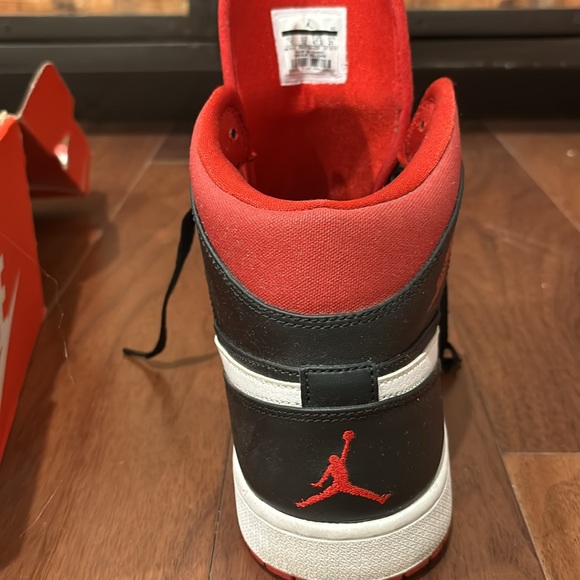 Air Nike - Picture 3 of 6